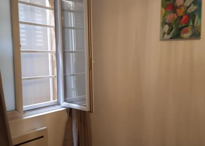 Center, 1br-4p, Sentier Apartamento